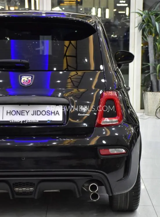 Abarth 695 2023 for Sale in Dubai Image-9