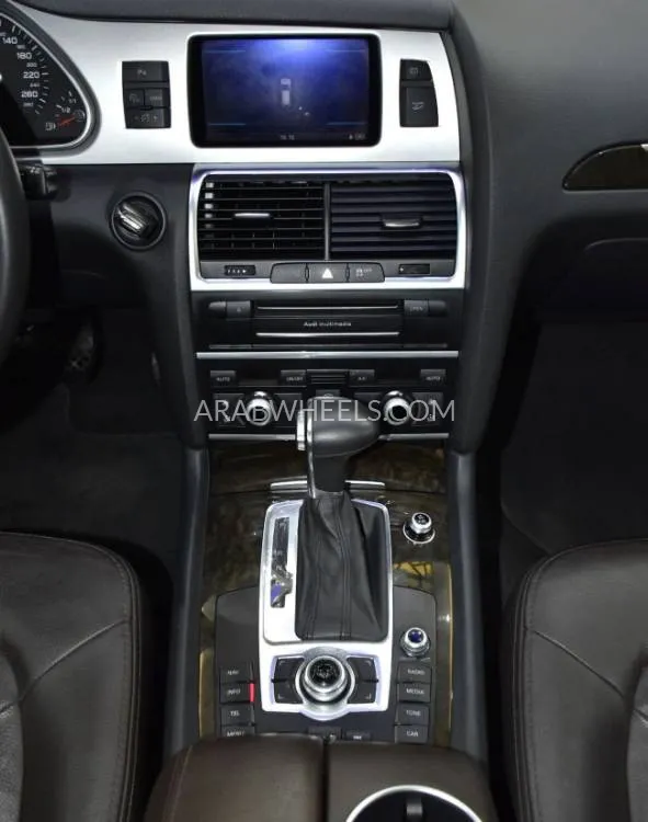 Audi Q7 2014 for Sale in Dubai Image-16