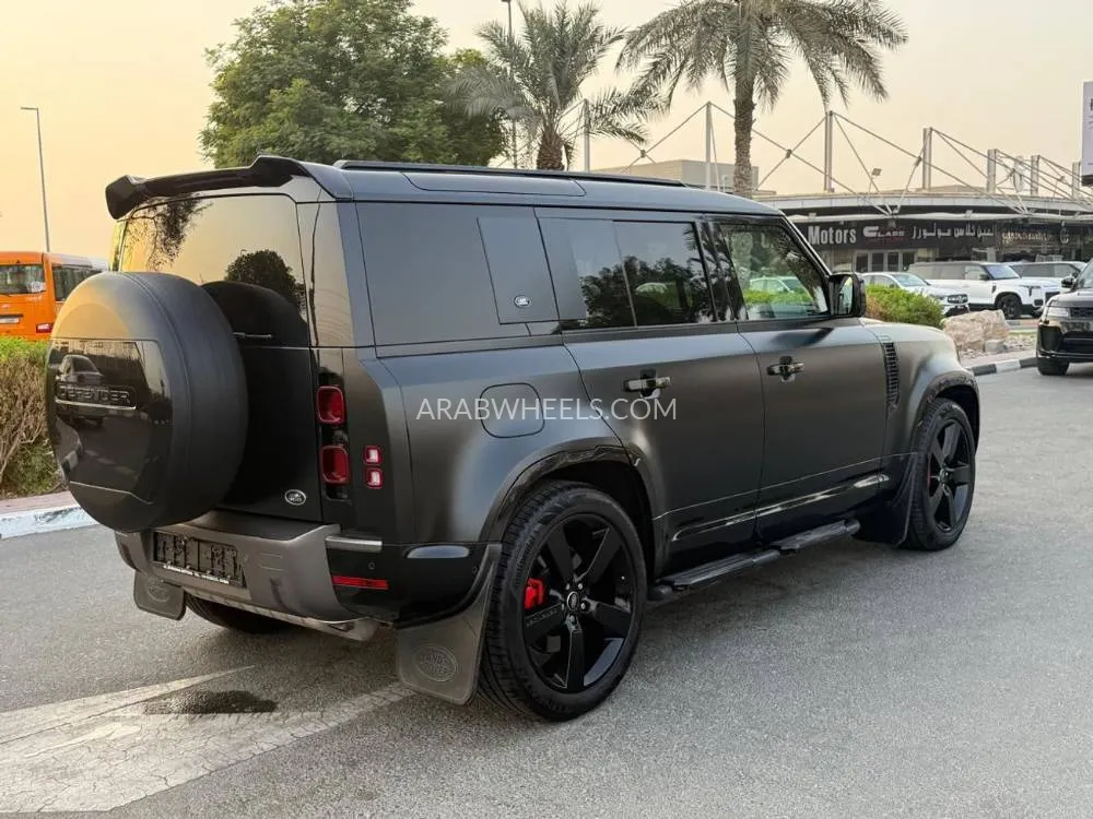 Land Rover Defender 2023 for Sale in Dubai Image-8