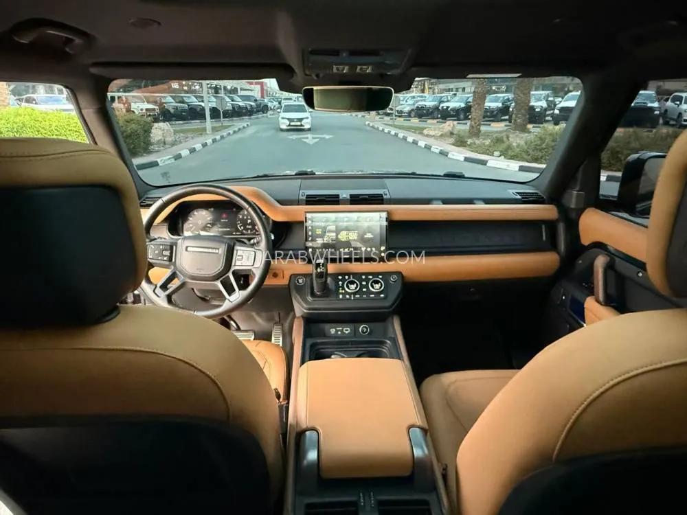 Land Rover Defender 2023 for Sale in Dubai Image-6