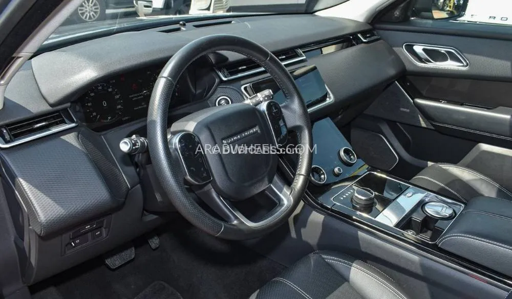 Land Rover Range Rover Velar 2018 for Sale in Dubai Image-4
