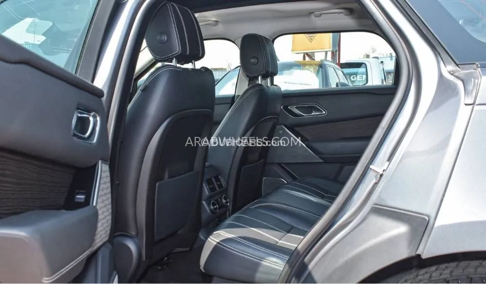 Land Rover Range Rover Velar 2018 for Sale in Dubai Image-5