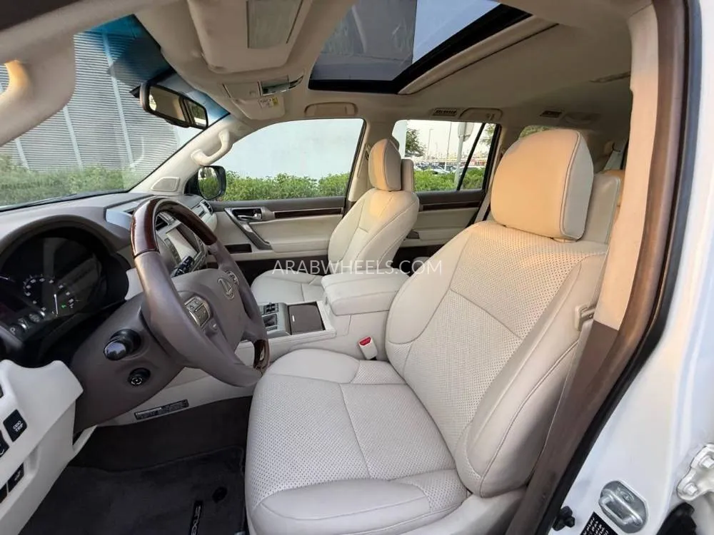 Lexus GX 2015 for Sale in Dubai Image-17