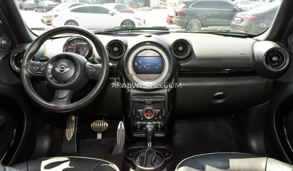 Mini Countryman 2016 for Sale in Dubai Image-4