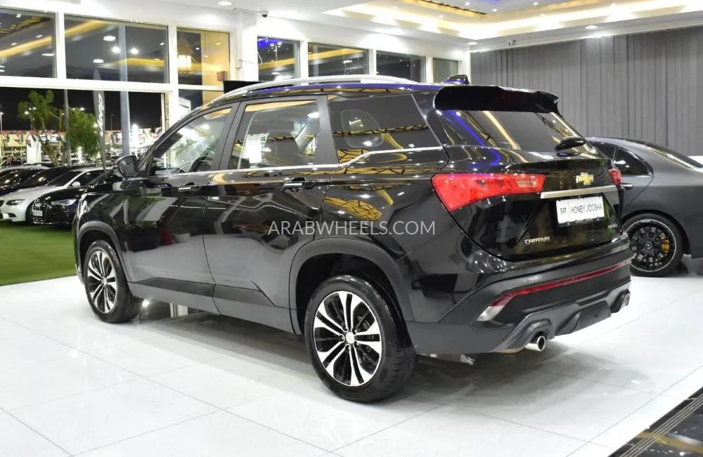 Chevrolet Captiva 2023 for Sale in Dubai Image-7
