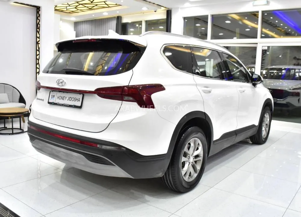 Hyundai Grand Santa Fe 2023 for Sale in Dubai Image-6