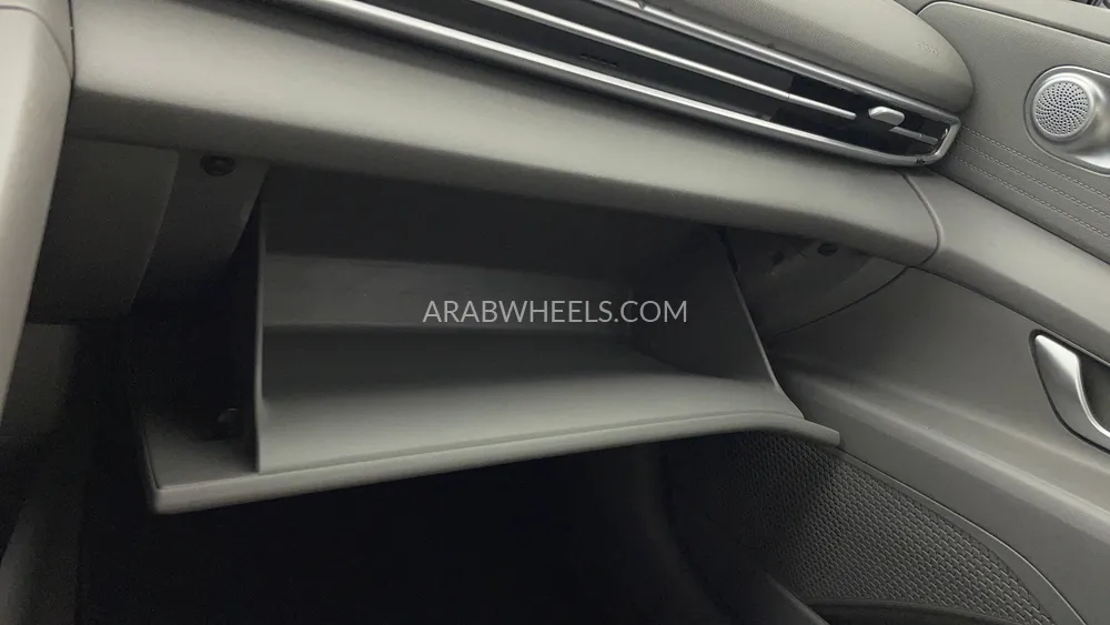 هيونداي إلنترا 2022 for Sale in دبي Image-30