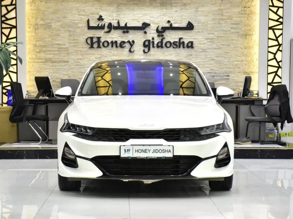 Kia K5 2022 for Sale in Dubai Image-2