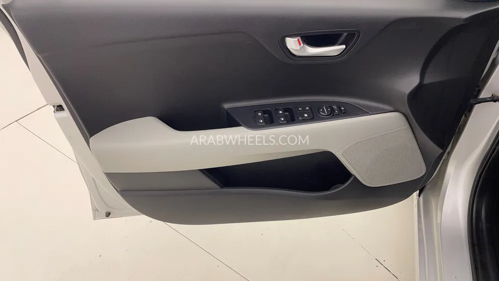 كيا ريو 2019 for Sale in دبي Image-17