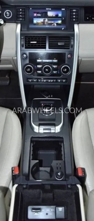 Land Rover Discovery Sport 2018 for Sale in Dubai Image-17
