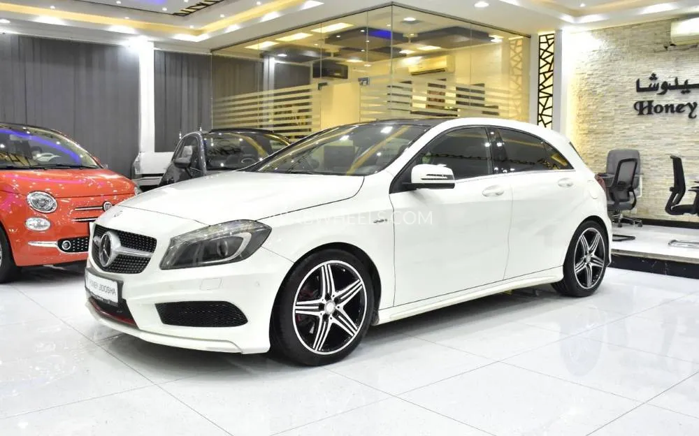 Mercedes Benz A Class 2015 for Sale in Dubai Image-3