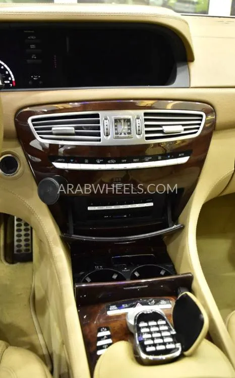 Mercedes Benz CL Class 2011 for Sale in Dubai Image-17