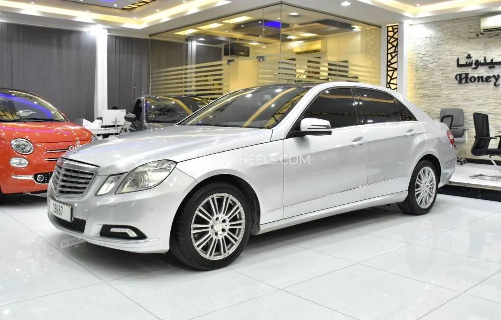 Mercedes Benz E Class 2010 for Sale in Dubai Image-3