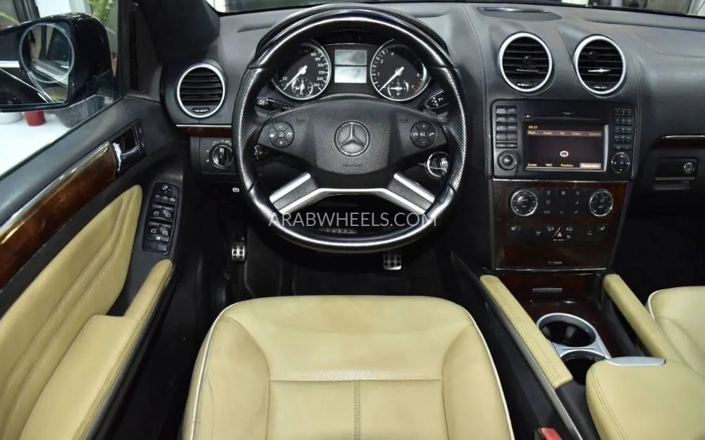 Mercedes Benz ML Class 2011 for Sale in Dubai Image-12