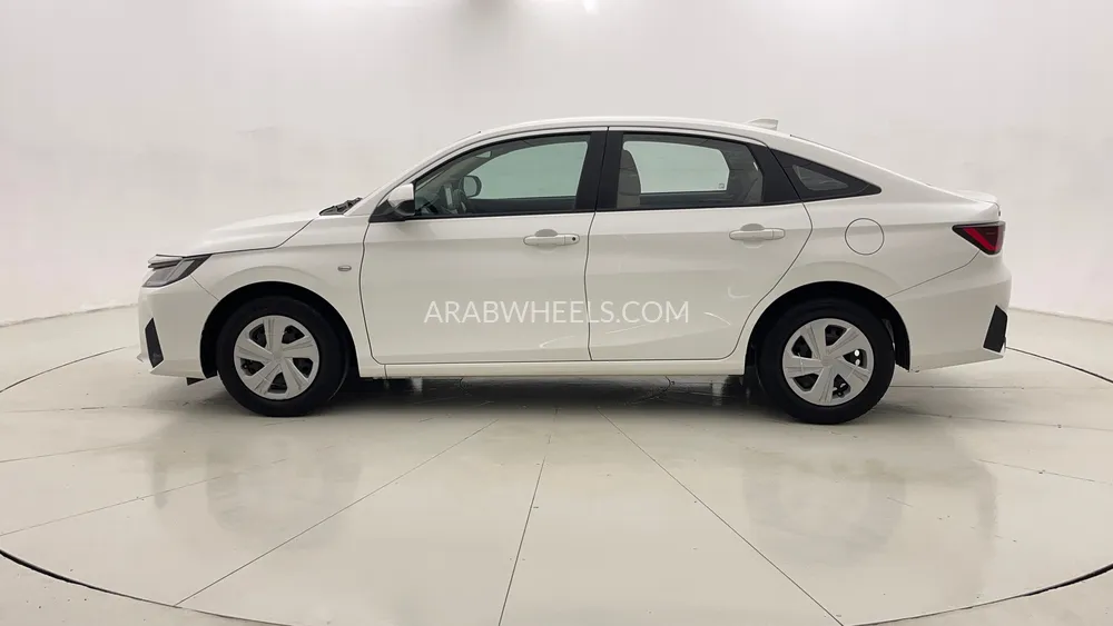 Toyota Yaris 2024 for Sale in Dubai Image-6