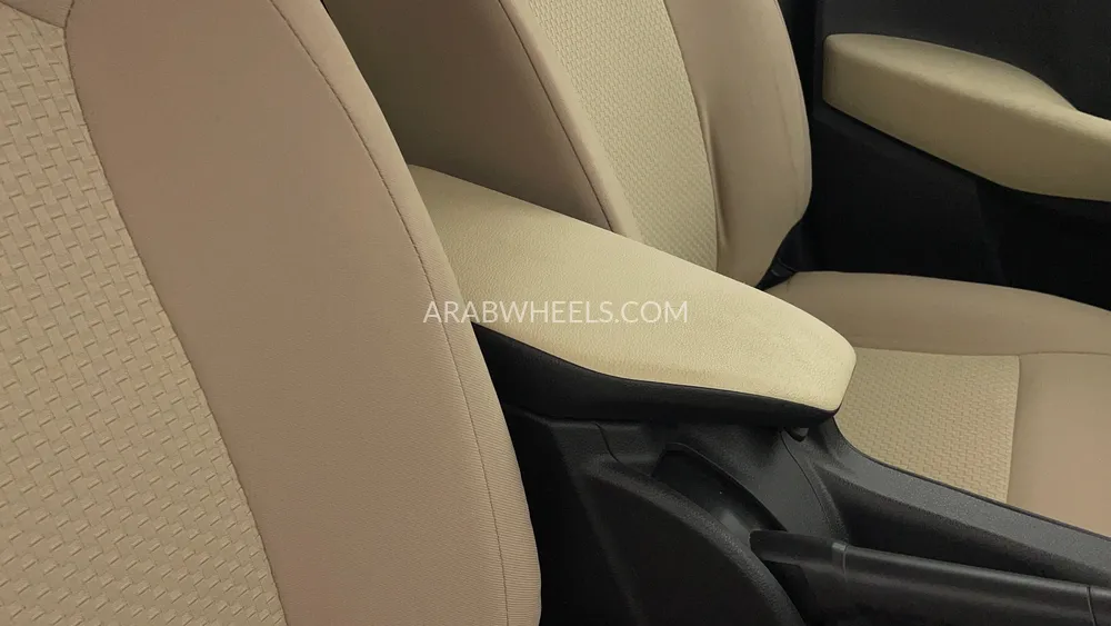 Toyota Yaris 2024 for Sale in Dubai Image-32