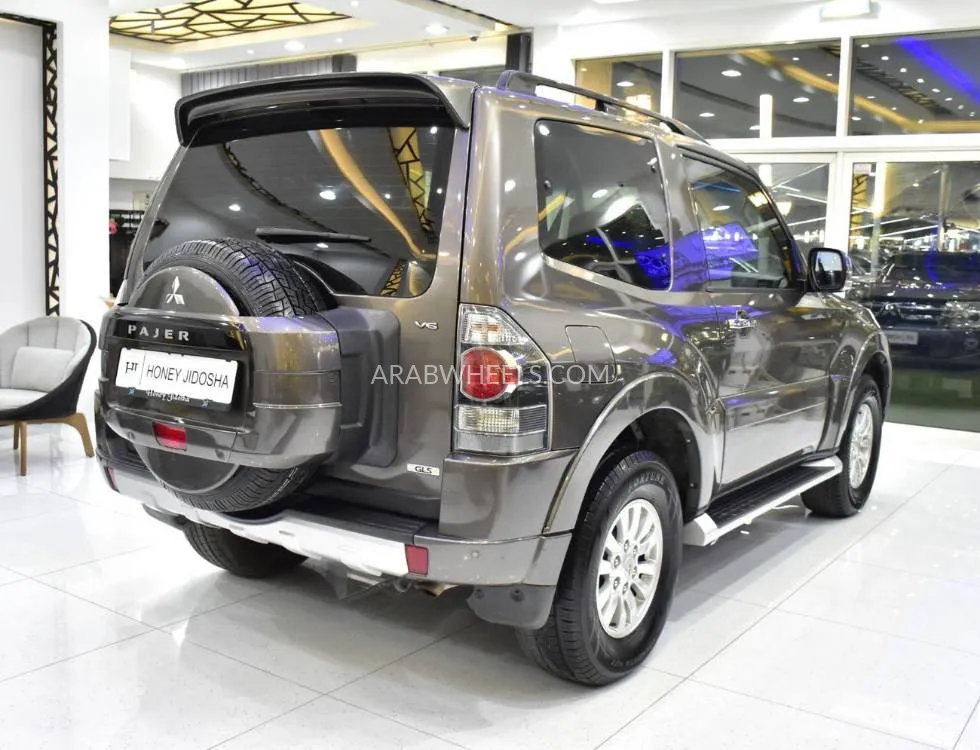 ميتسوبيشي باجيرو 2014 for Sale in دبي Image-6