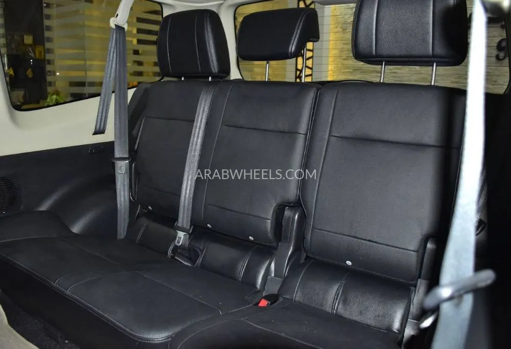 Mitsubishi Pajero 2018 for Sale in Dubai Image-16