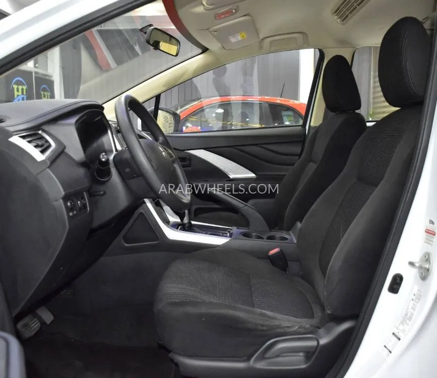 Mitsubishi Xpander 2022 for Sale in Dubai Image-10
