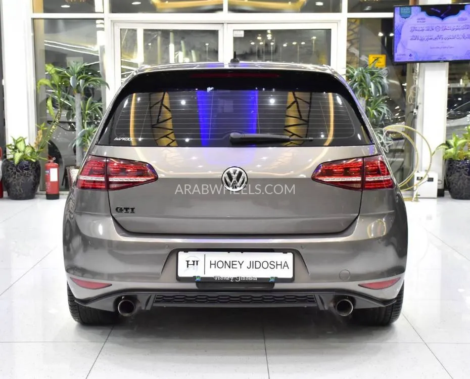 Volkswagen Golf GTI 2017 for Sale in Dubai Image-4