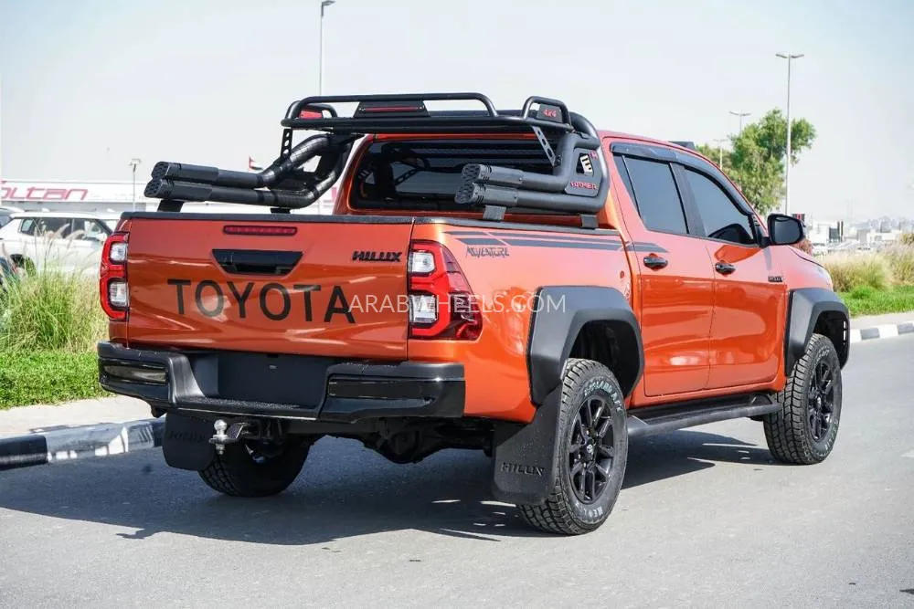 تويوتا هايلوكس 2024 for Sale in دبي Image-2