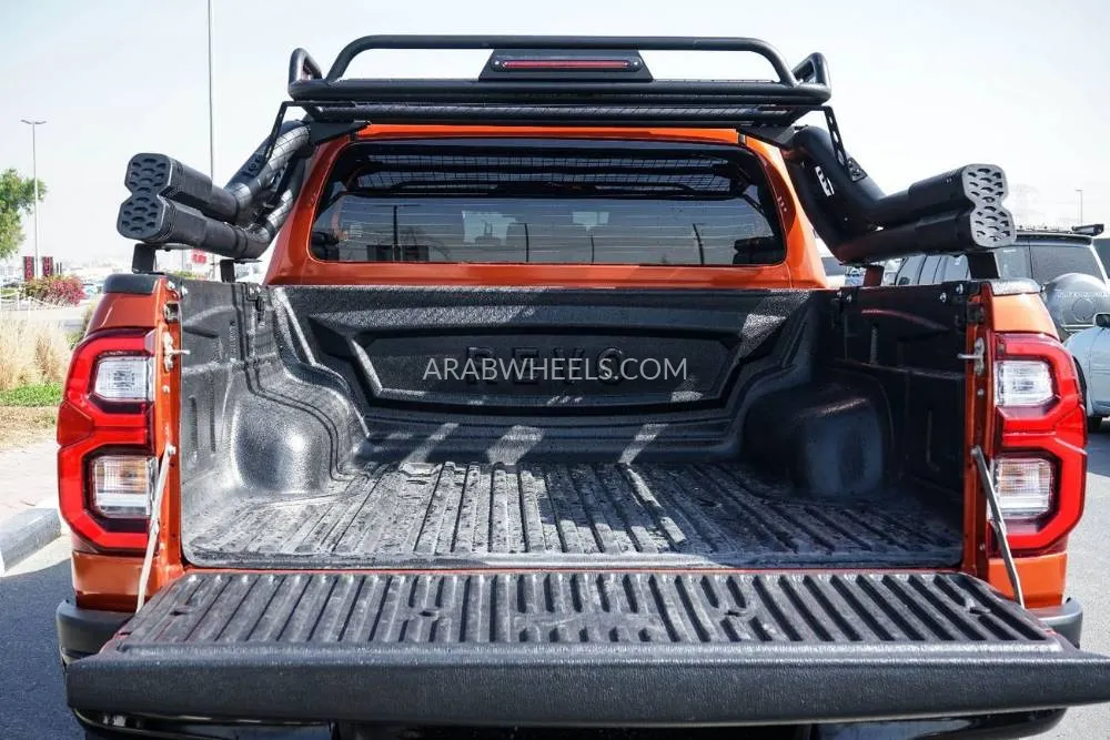 تويوتا هايلوكس 2024 for Sale in دبي Image-13