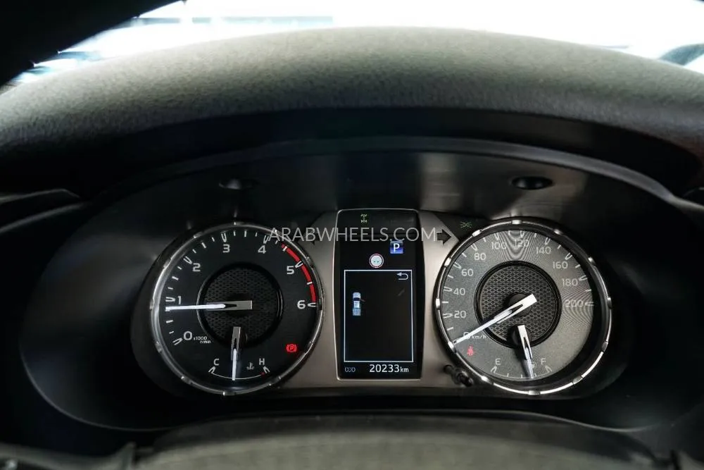 تويوتا هايلوكس 2024 for Sale in دبي Image-18