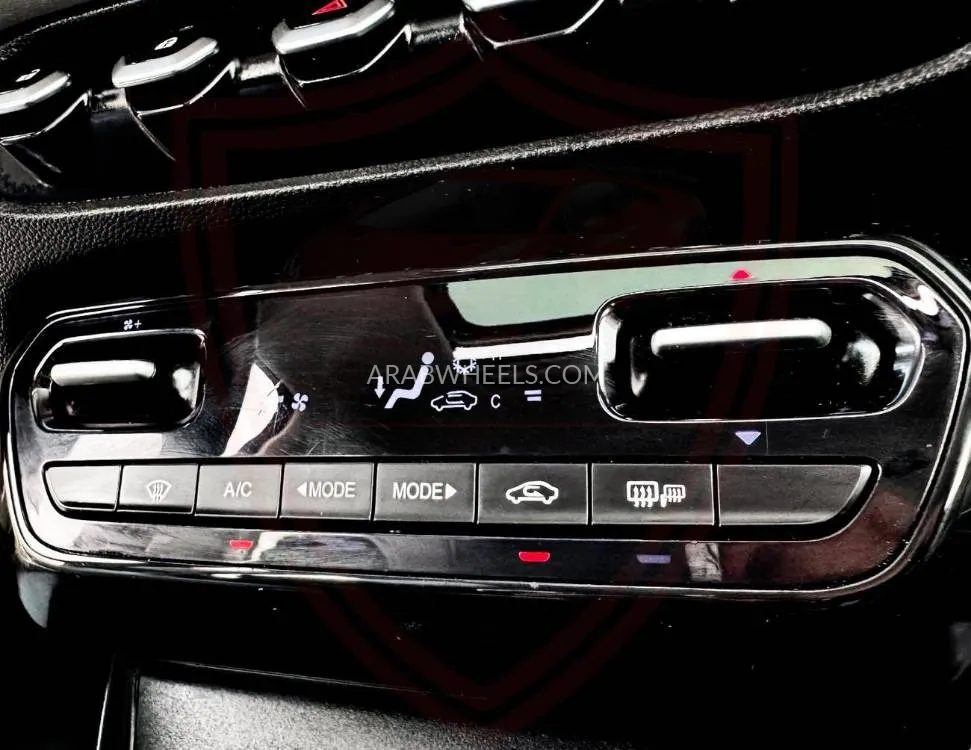 Chevrolet Captiva 2022 for Sale in Sharjah Image-17