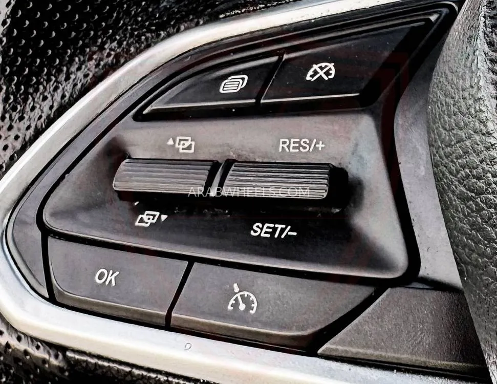 Chevrolet Captiva 2023 for Sale in Sharjah Image-15