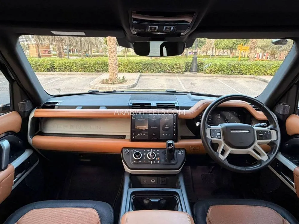 Land Rover Defender 2024 for Sale in Dubai Image-11