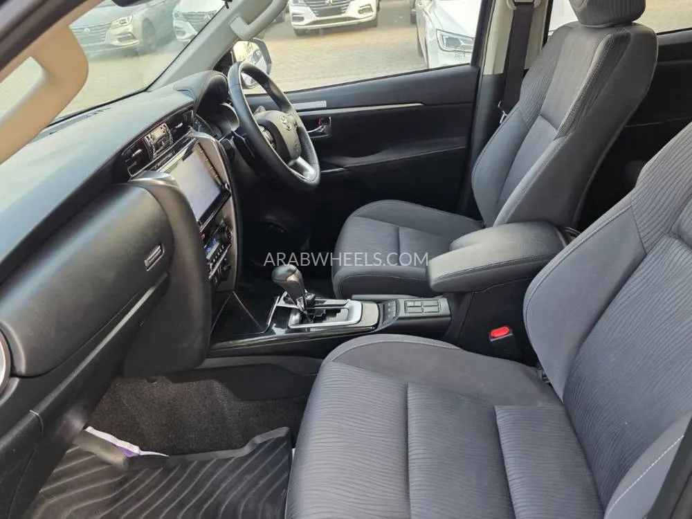 Toyota Fortuner 2024 for Sale in Dubai Image-15