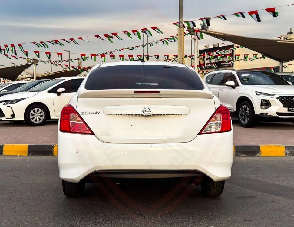 Nissan Sunny 2023 for Sale in Sharjah Image-5