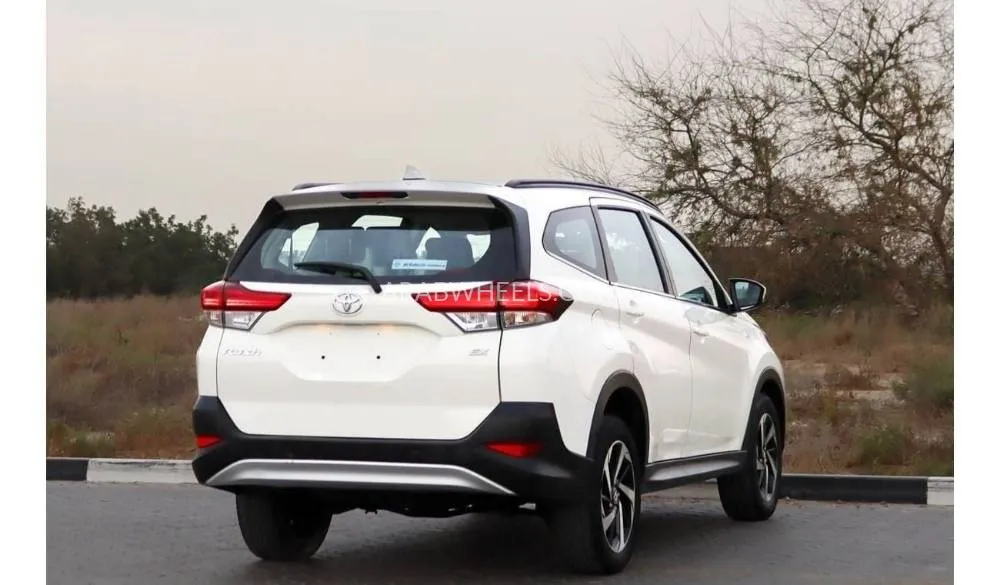 Toyota Rush 2023 for Sale in Sharjah Image-6