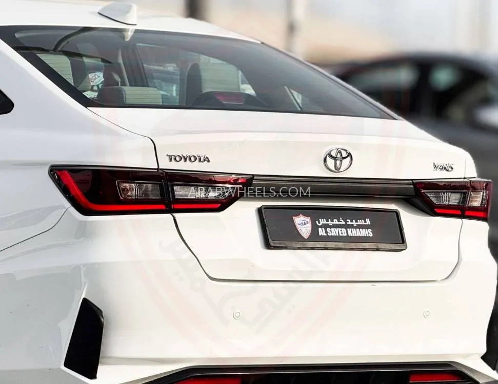 تويوتا يارس 2023 for Sale in الشارقة Image-7