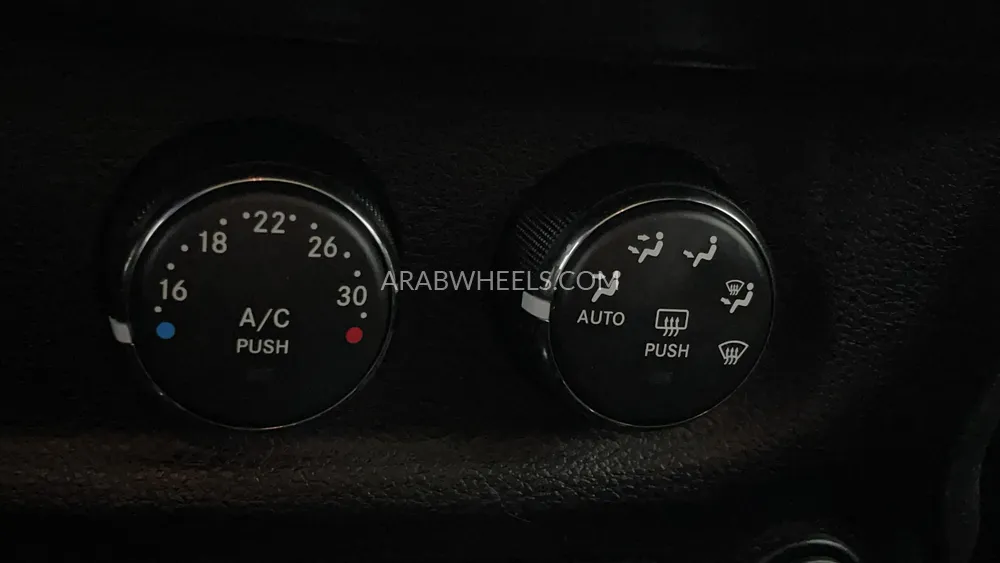 جيب رانجلر 2018 for Sale in دبي Image-35