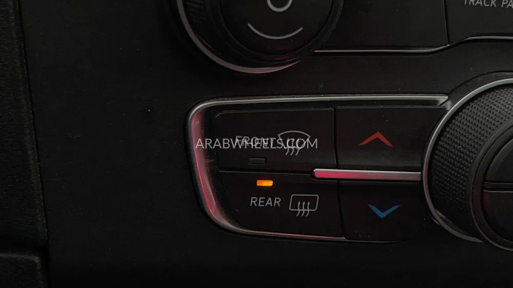 Dodge Charger 2023 for Sale in Dubai Image-44