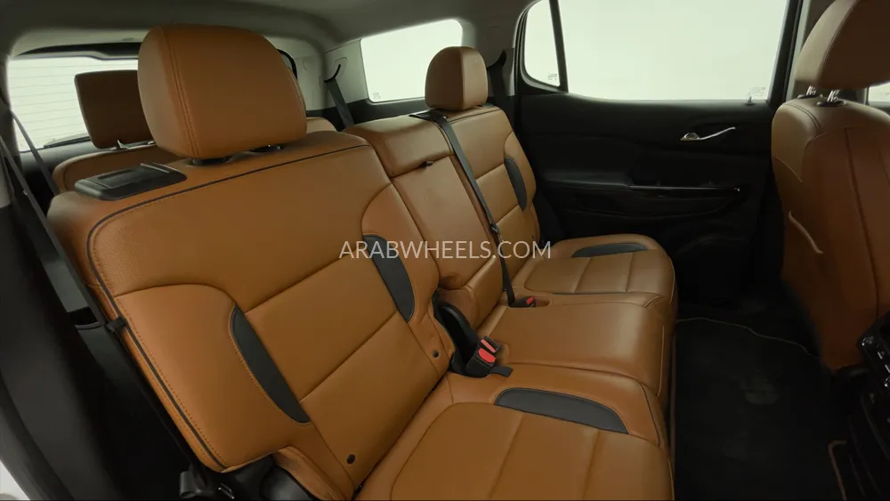 GMC Acadia 2023 for Sale in Dubai Image-26