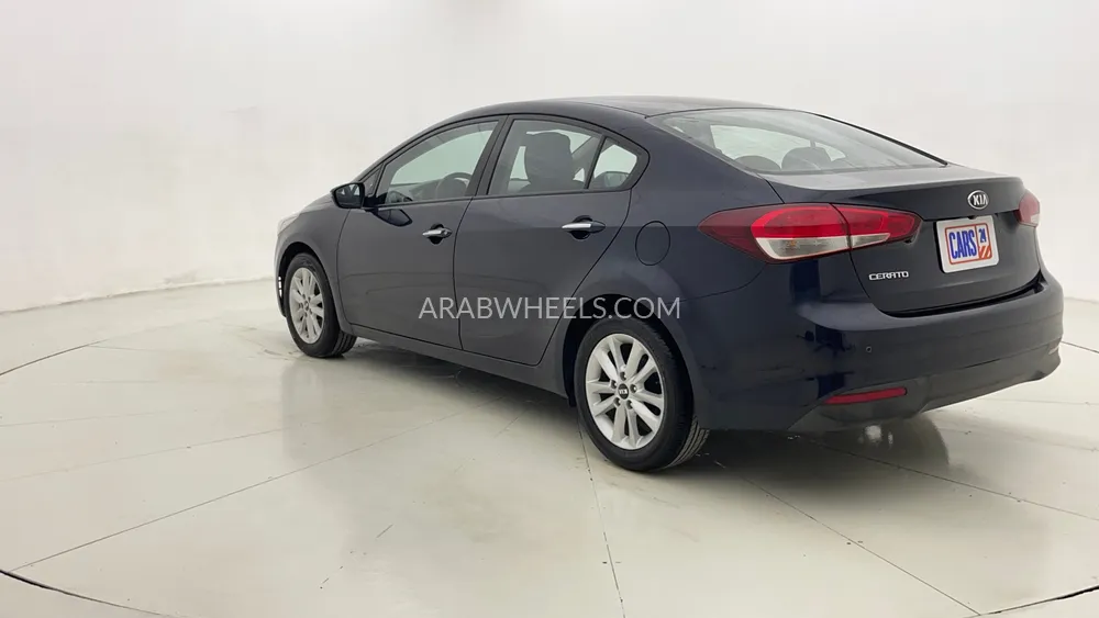 Kia Cerato 2018 for Sale in Dubai Image-5