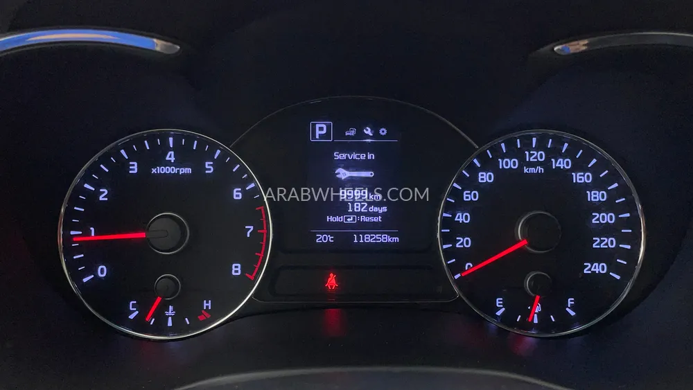 Kia Cerato 2018 for Sale in Dubai Image-13