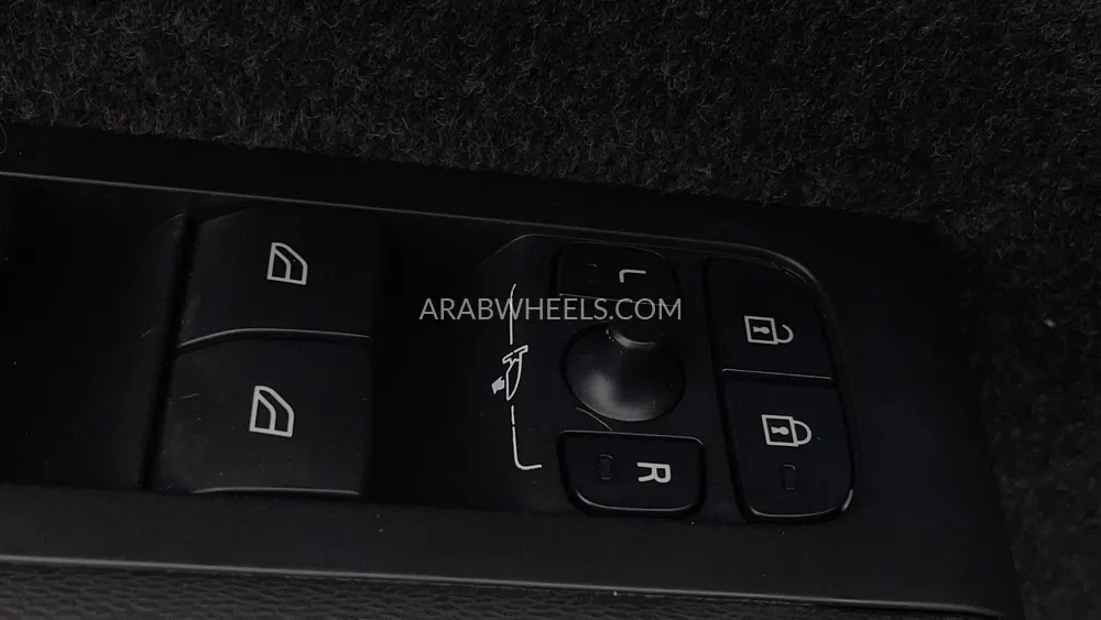 Volvo XC40 2023 for Sale in Dubai Image-46