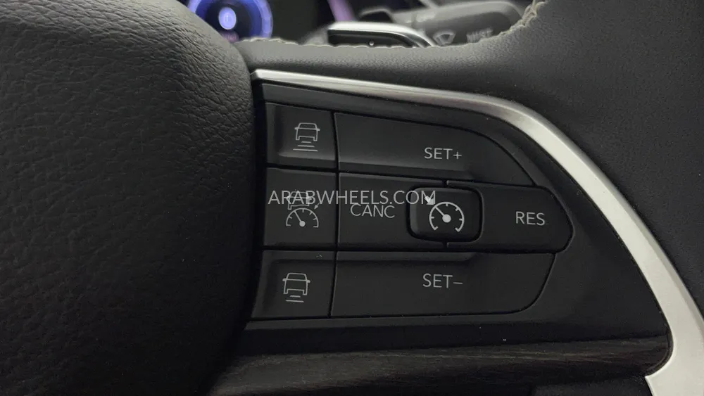 Jeep Grand Cherokee 2023 for Sale in Dubai Image-50