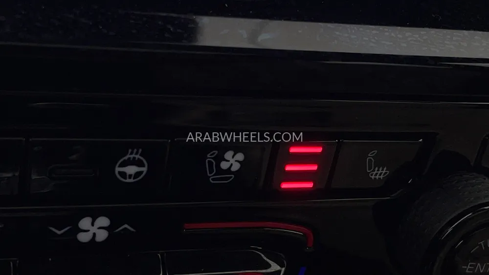 Jeep Grand Cherokee 2023 for Sale in Dubai Image-59