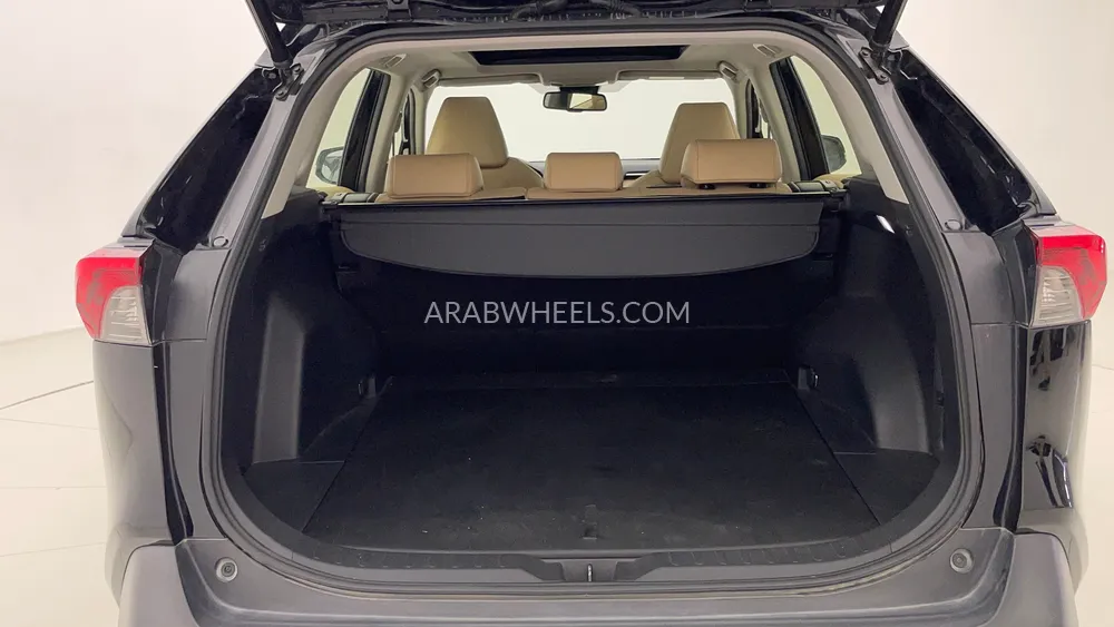 تويوتا راف 4 2023 for Sale in دبي Image-28