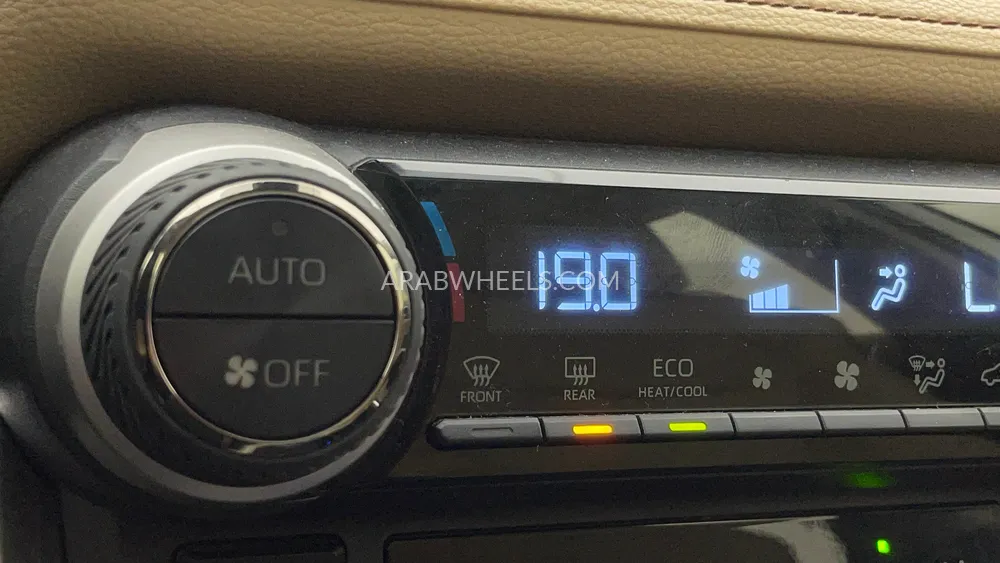 تويوتا راف 4 2023 for Sale in دبي Image-45