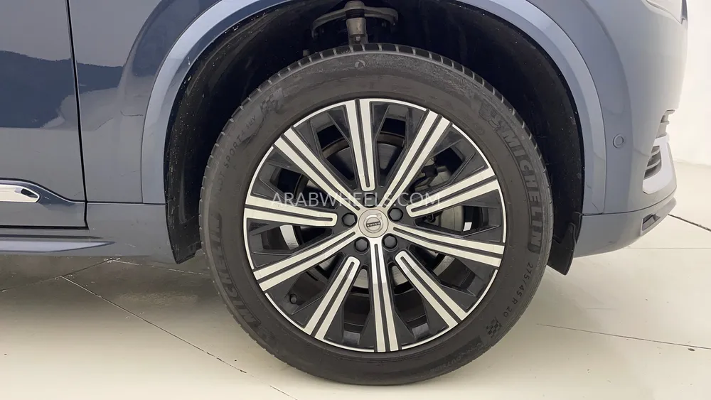 Volvo XC90 2023 for Sale in Dubai Image-10