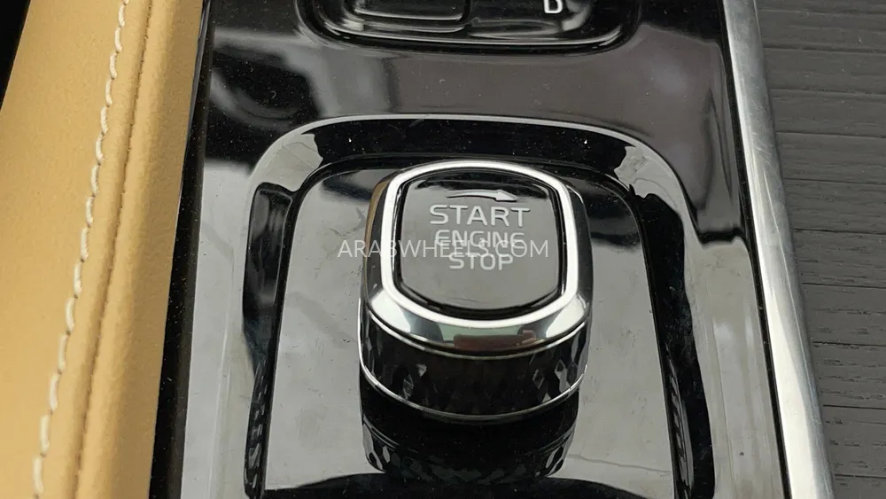 Volvo XC90 2023 for Sale in Dubai Image-23