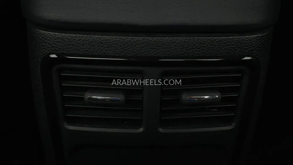 Dodge Charger 2023 for Sale in Dubai Image-25