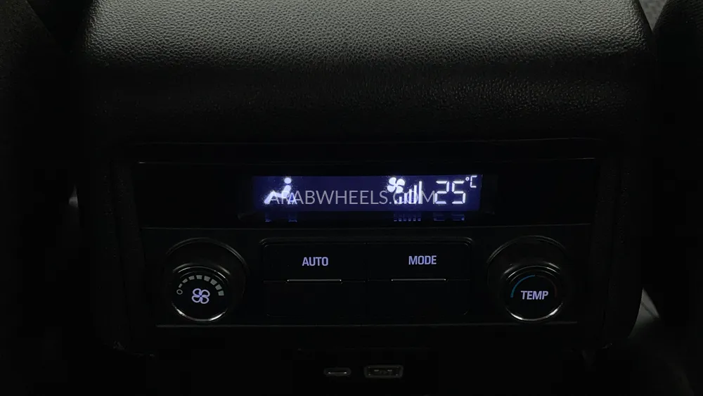 GMC Acadia 2020 for Sale in Dubai Image-45