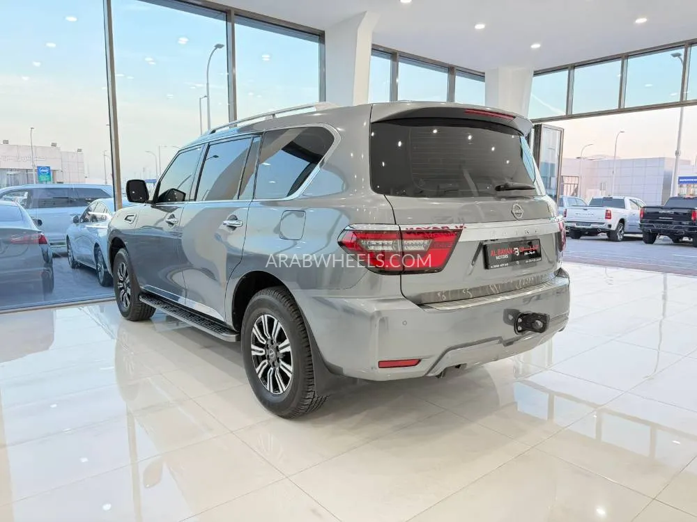 Nissan Patrol 2022 for Sale in Abu Dhabi Image-4