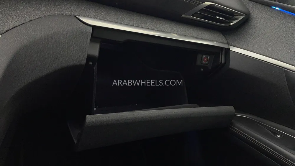 Peugeot 3008 2018 for Sale in Dubai Image-33